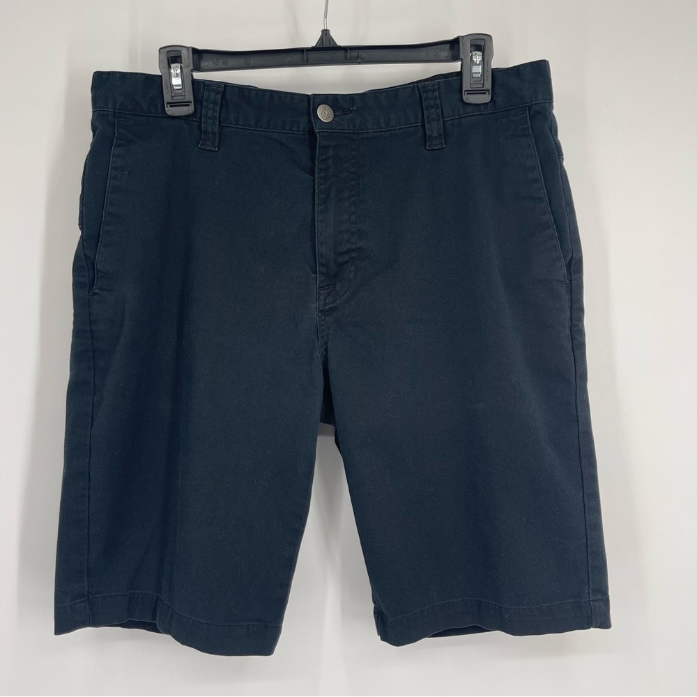 Volcom Frickin Men's 33 Flat Front Shorts Surf Skater Board Sports Minimalist
